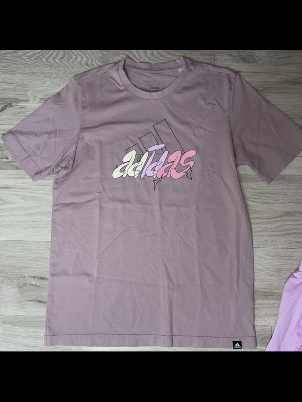 Adidas Graphic T-shirt Tee S Activewear Streetwear Activewear Athletic Casual